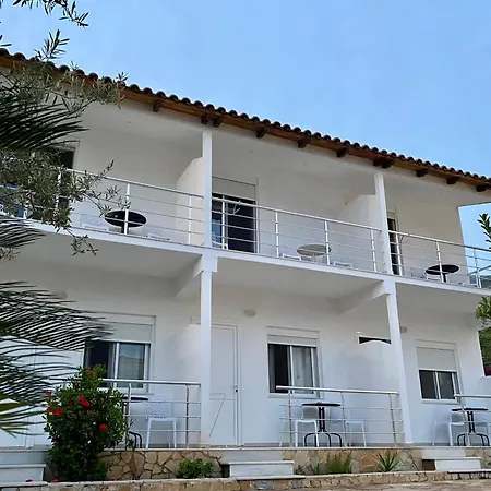 Guest House Plazhi Dhermi-3
